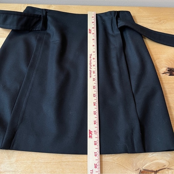 SOLD CHANEL PENCIL SKIRT 100% WOOL BACK BELT LOGO BUTTON LUXURY CORPCORE 40-8 - Picture 10 of 11